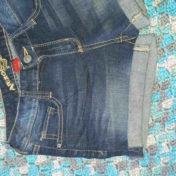 ⭐3/$10⭐AZJeanCo Stretch Denim Shorts - Picture 3 of 5